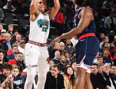 IM体育社区互动入口-快船队取得三连胜，隆纳尔登贡献高分表现的简单介绍