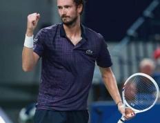 IM体育app-关于蒙特卡洛大师赛鏖战法网，梅德韦杰夫刷新纪录的信息