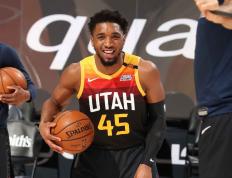 IM体育社区互动入口-湖人逆转广州队，米切尔带队取胜