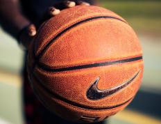 IM体育-防守的艺术与进攻的锋芒，从吉林到欧冠的篮球智慧