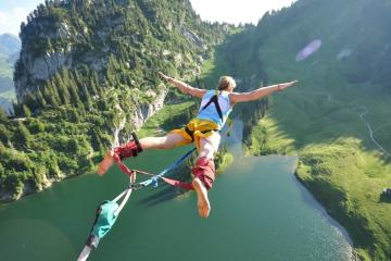 IM体育官网-卡塞米罗一锤定音！曼联终结毕尔巴鄂不败神话，巴西铁腰成关键先生