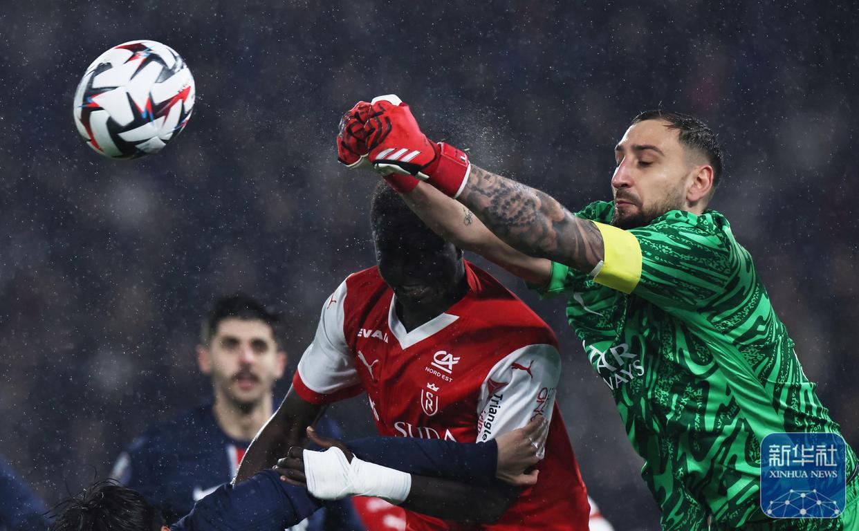 IM体育社区互动入口-巴黎圣日耳曼客场遭遇阻击,战平兰斯的简单介绍