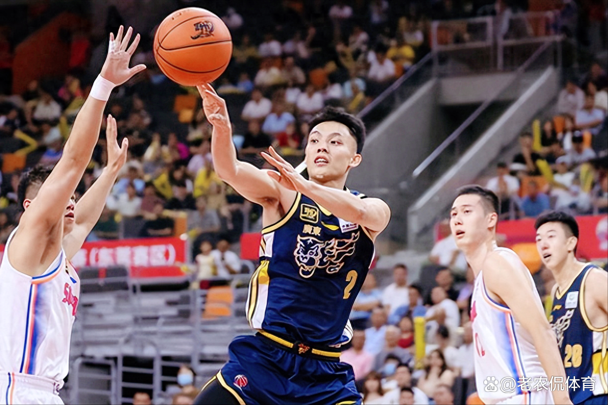 IM体育数据分析平台-四川男篮拼尽全力，惜败对手遗憾出局