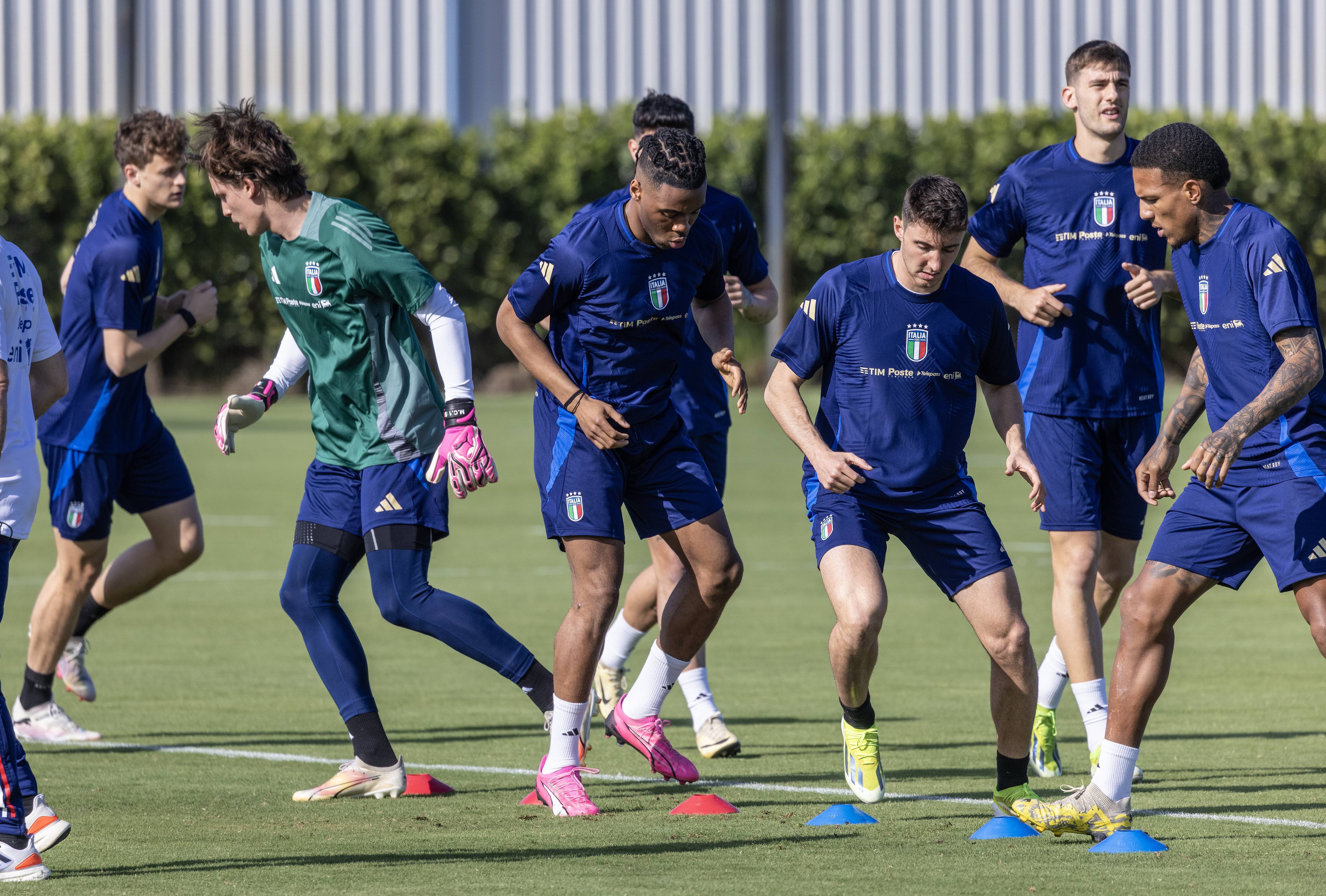 IM体育官方网站-意大利足球大赛精彩纷呈,球队竞技激烈