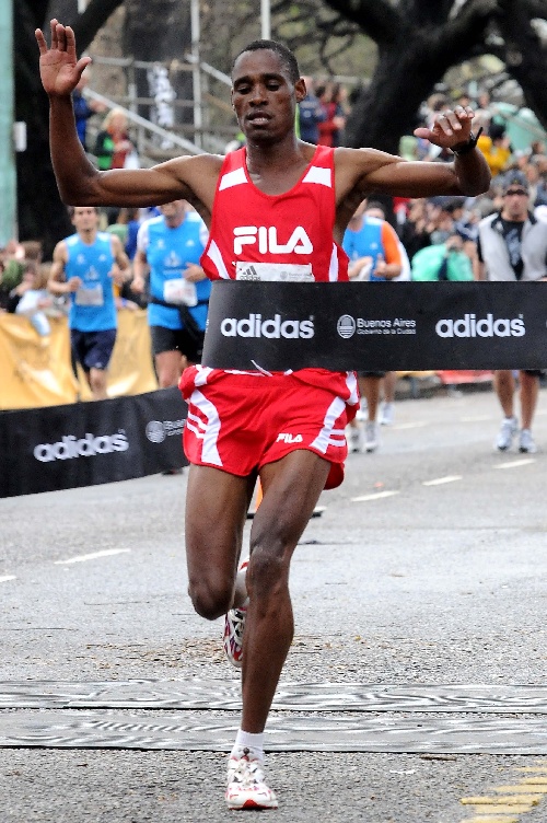 IM体育-关于坦桑尼亚马拉松天才少年夺魁，刷新历史的信息