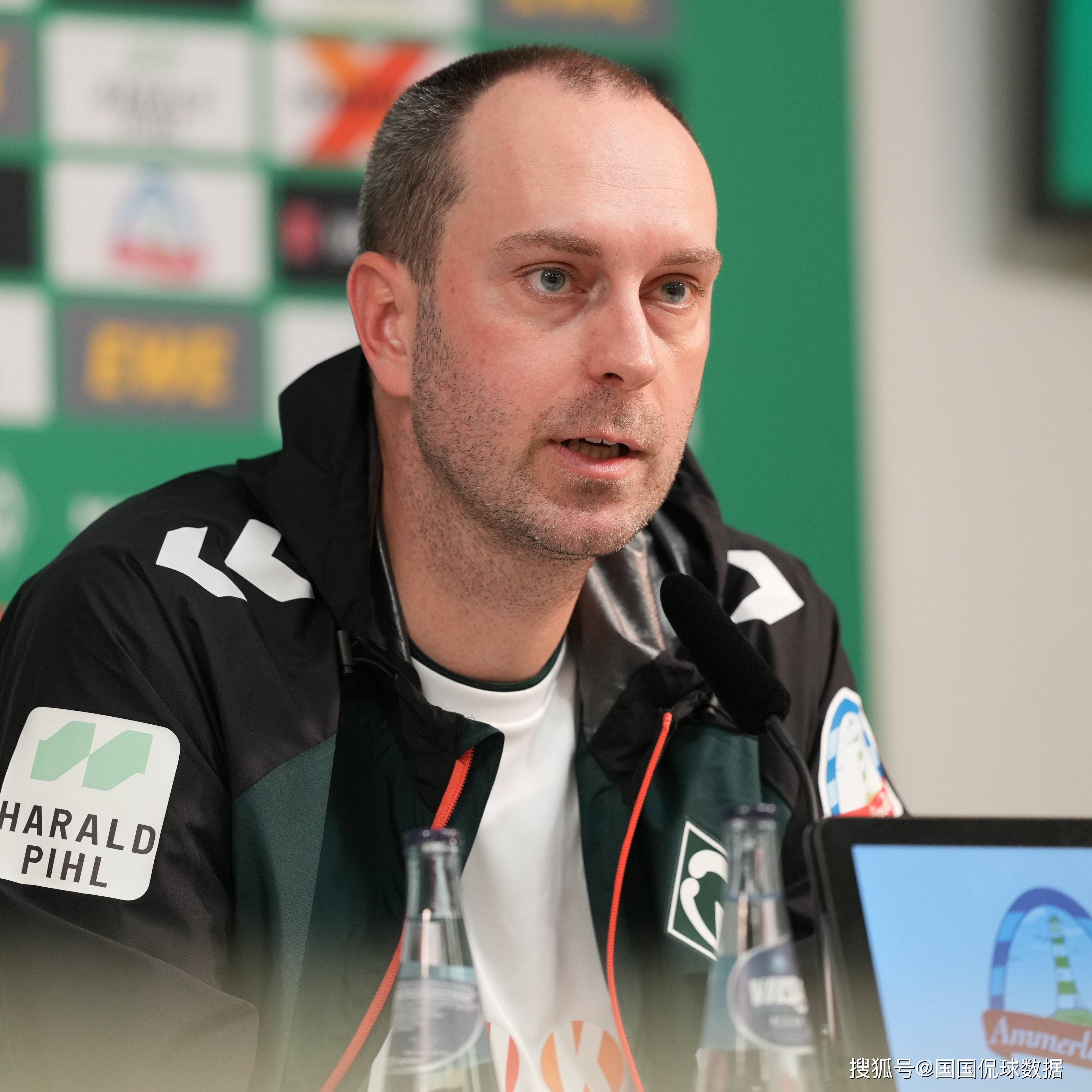 IM体育下载-SC弗莱堡队连得三分,晋级德甲夺冠的简单介绍