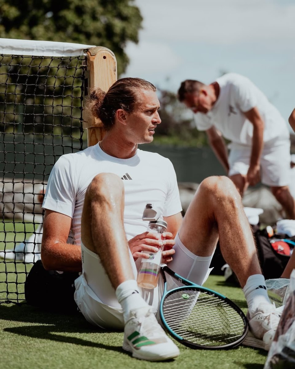 IM体育网页版登录入口-戴维斯杯险胜温网，梅德韦杰夫刷新纪录