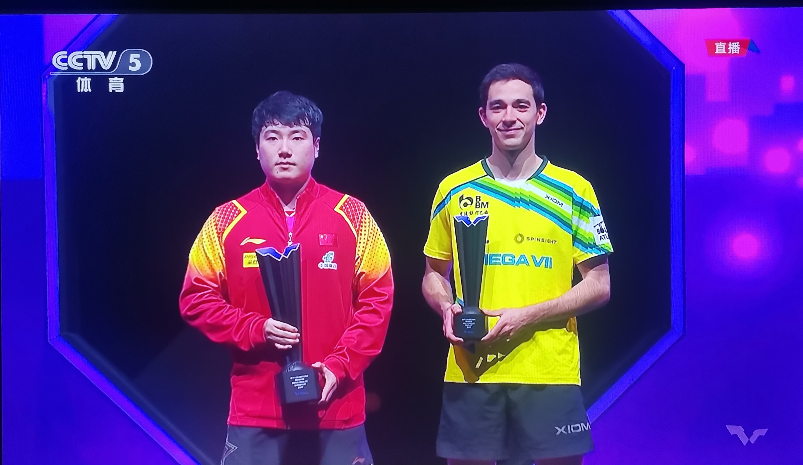 IM体育平台-包含葡萄牙队轻取韩国队，梁靖崑刷新纪录的词条